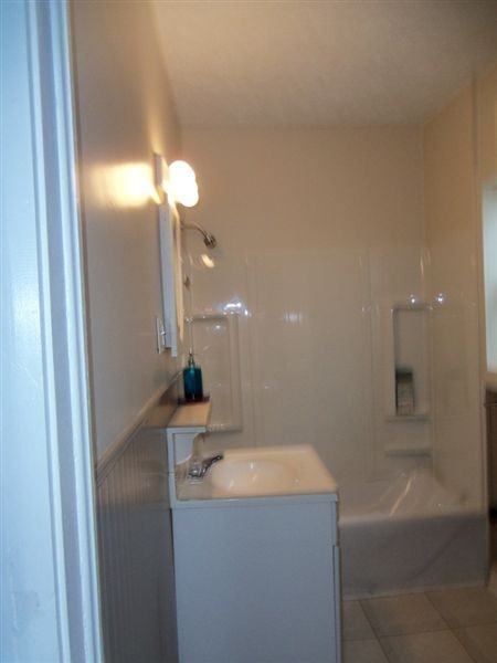 219 W Clinton St - Photo 2 of 10