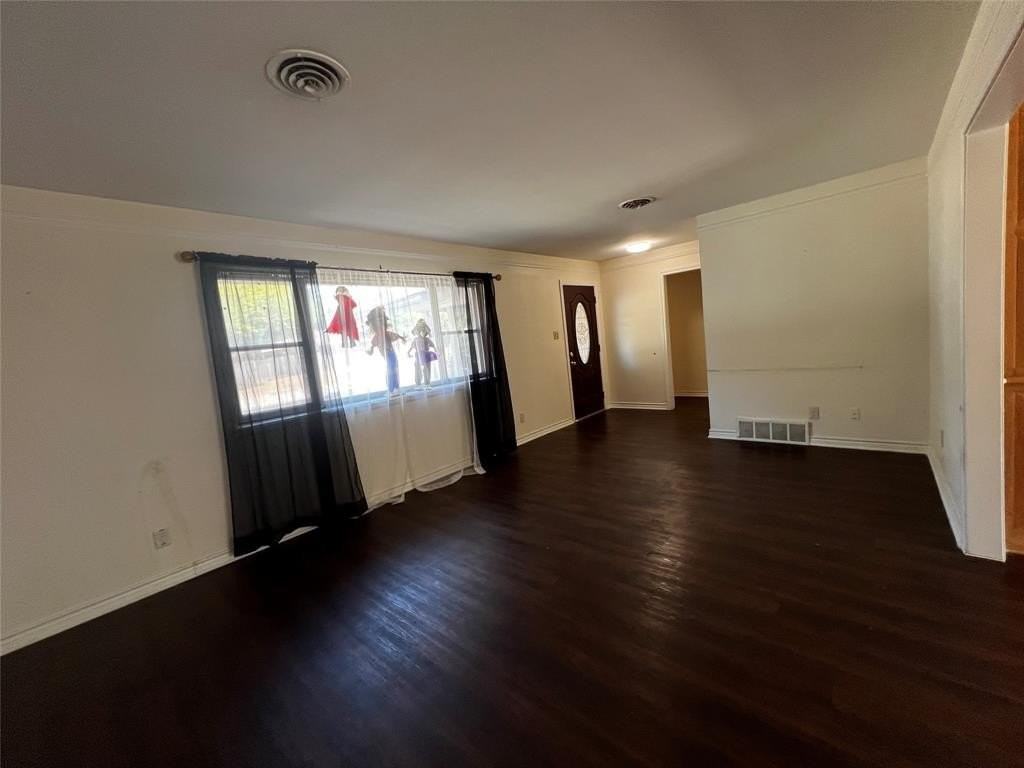 605 West Patricia Road - Photo 6 of 38