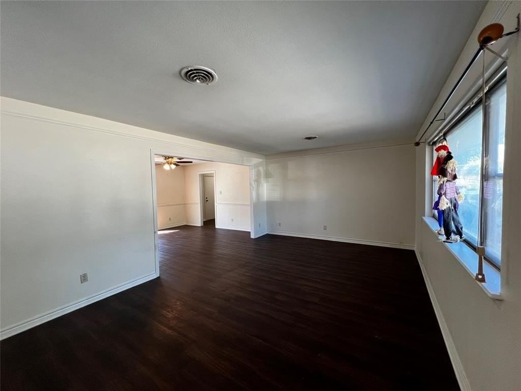 605 West Patricia Road - Photo 7 of 38