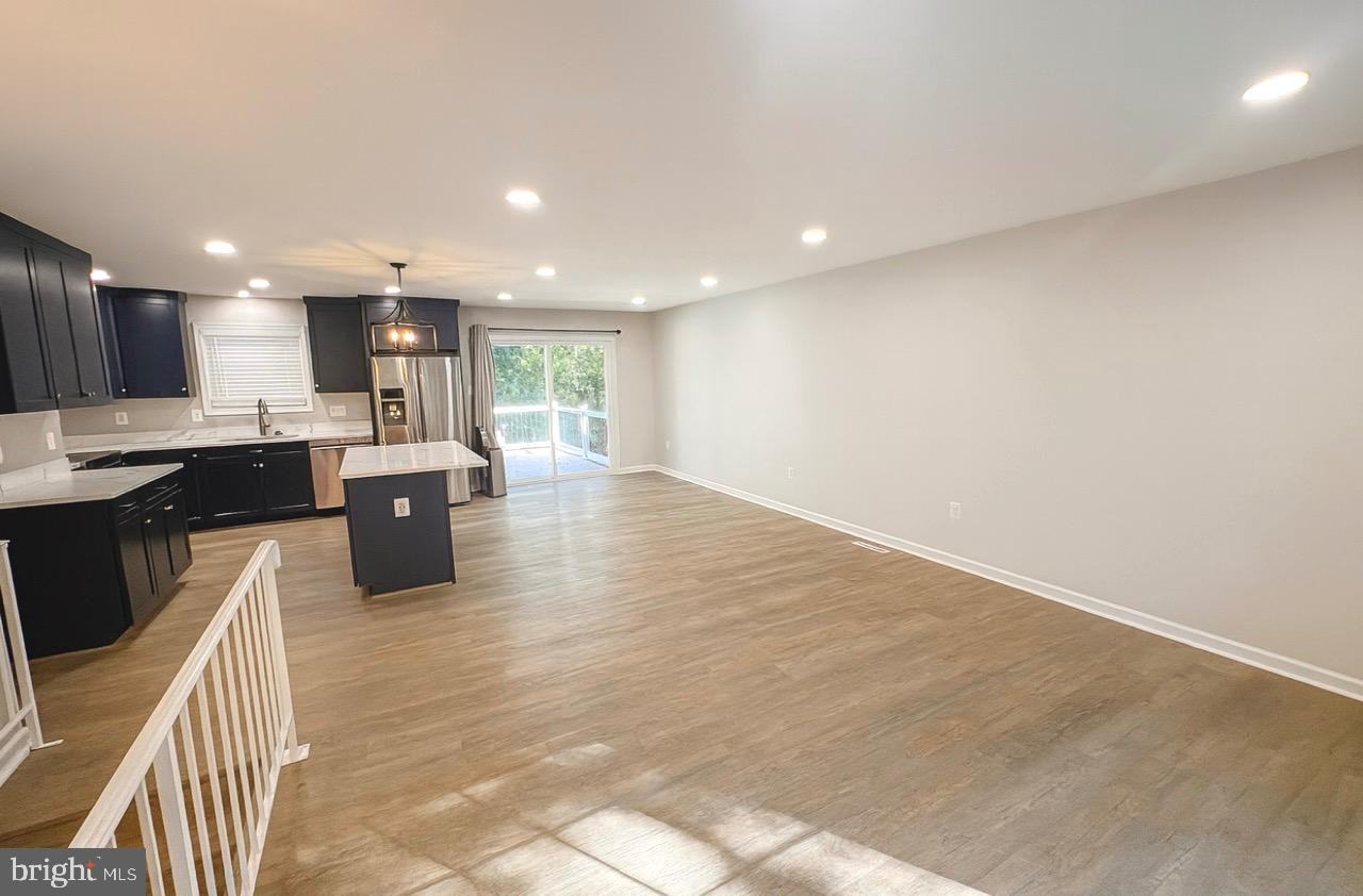 9000 Marcellas Dr - Photo 3 of 29