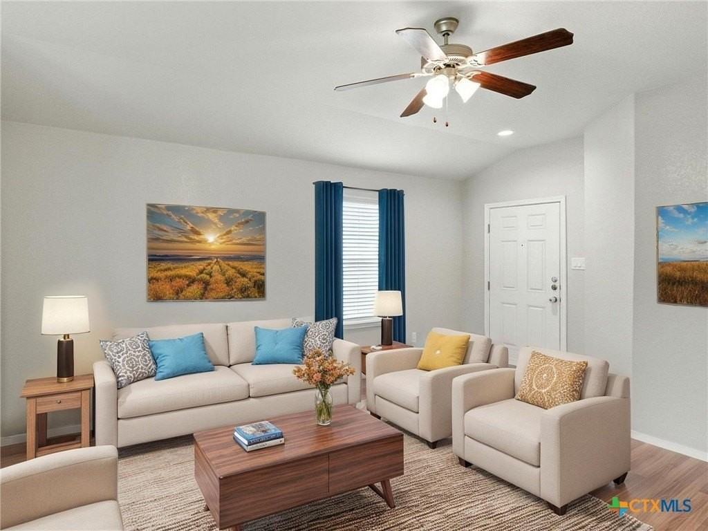 737 Peak Pl - Photo 2 of 24