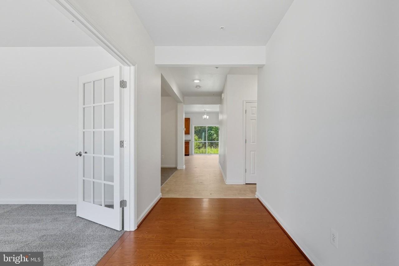 1726 Willard Way - Photo 5 of 44