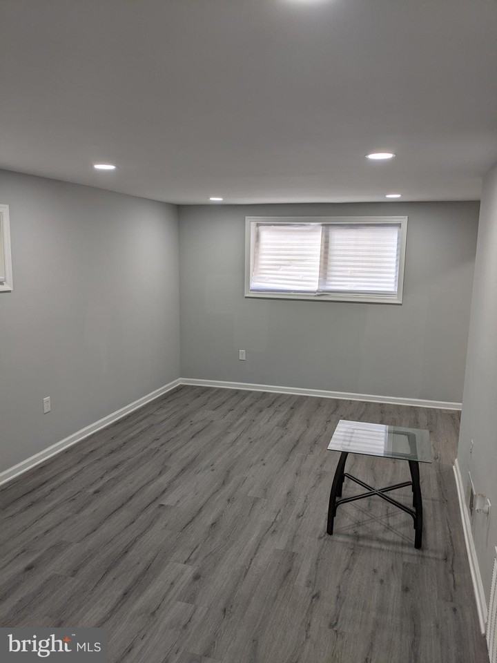 4616 Heath Street #B - Photo 7 of 25