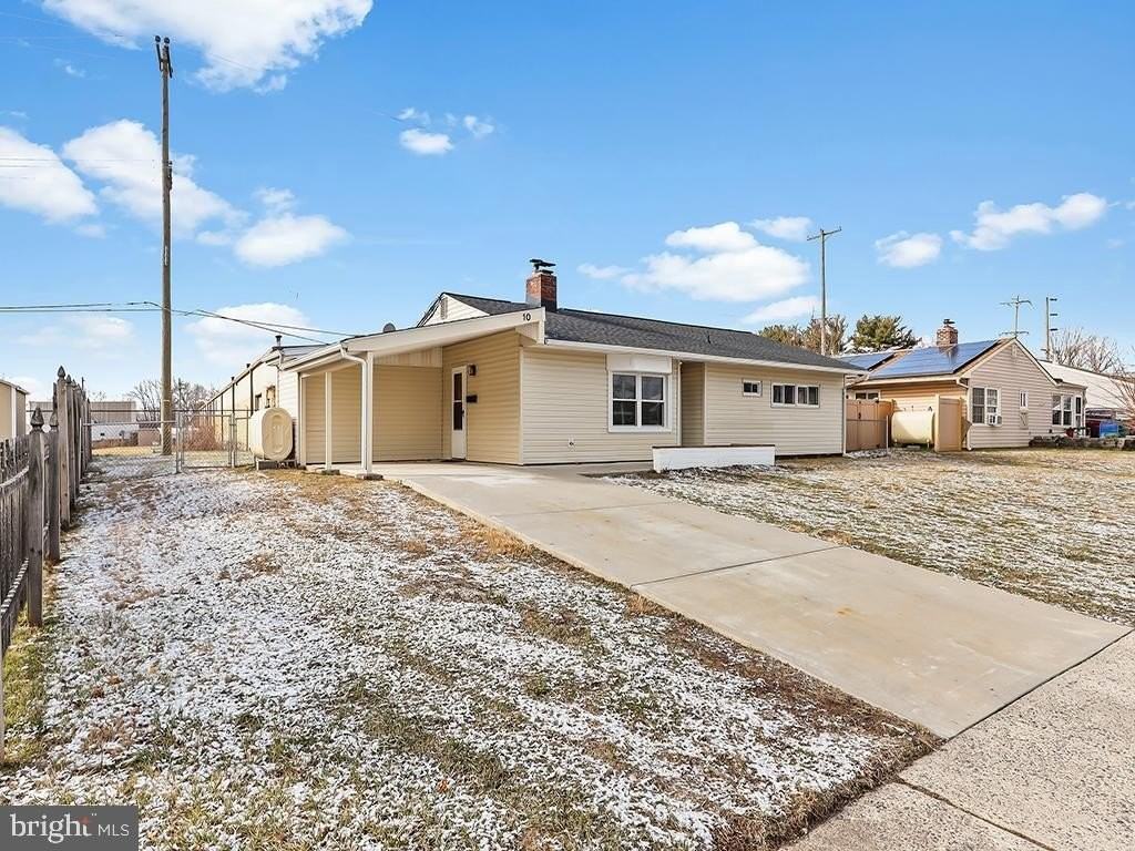 10 Blue Ridge Drive - Photo 3 of 31