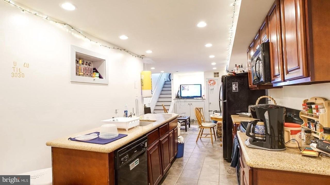 1902 N 17th St Apt 1 #1 - Photo 6 of 13