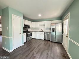 featured image of 13669 Barren Springs Ct