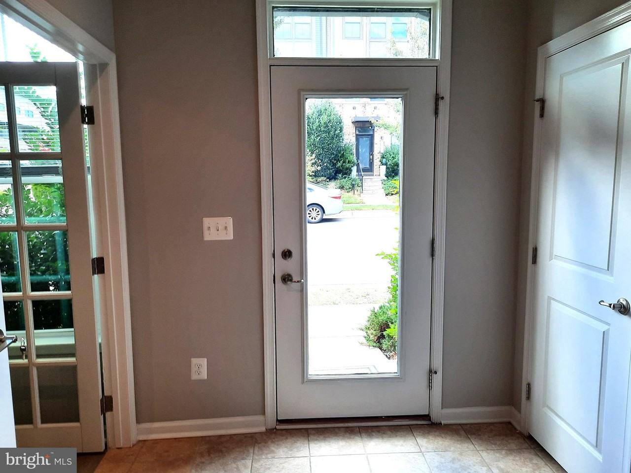 22326 Tess Terrace - Photo 4 of 41