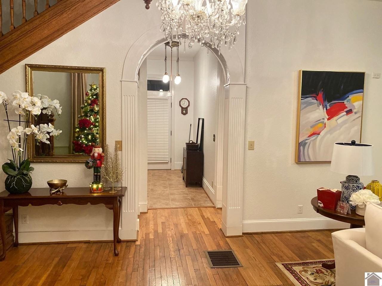 520 Madison St - Photo 5 of 36