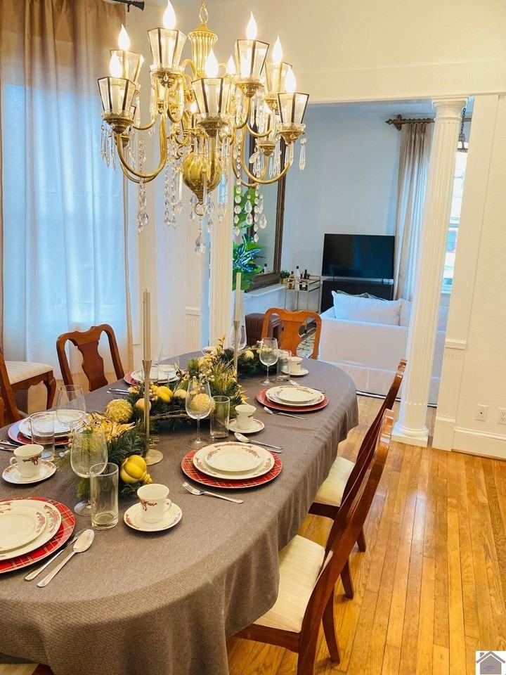 520 Madison St - Photo 7 of 36