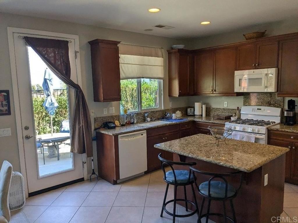 176 Lehman Way - Photo 3 of 23