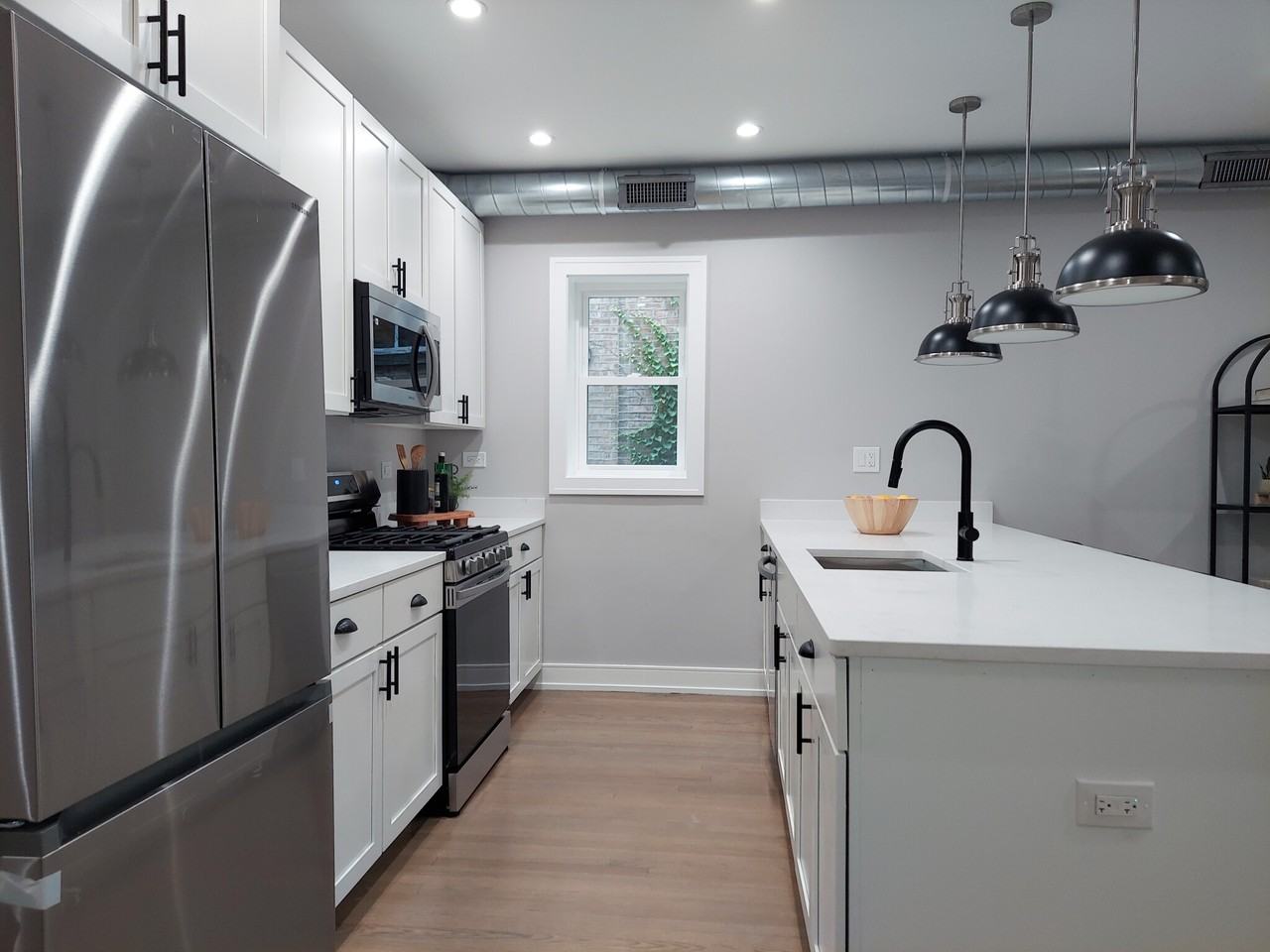 2639 W Carmen Ave #1 - Photo 2 of 21