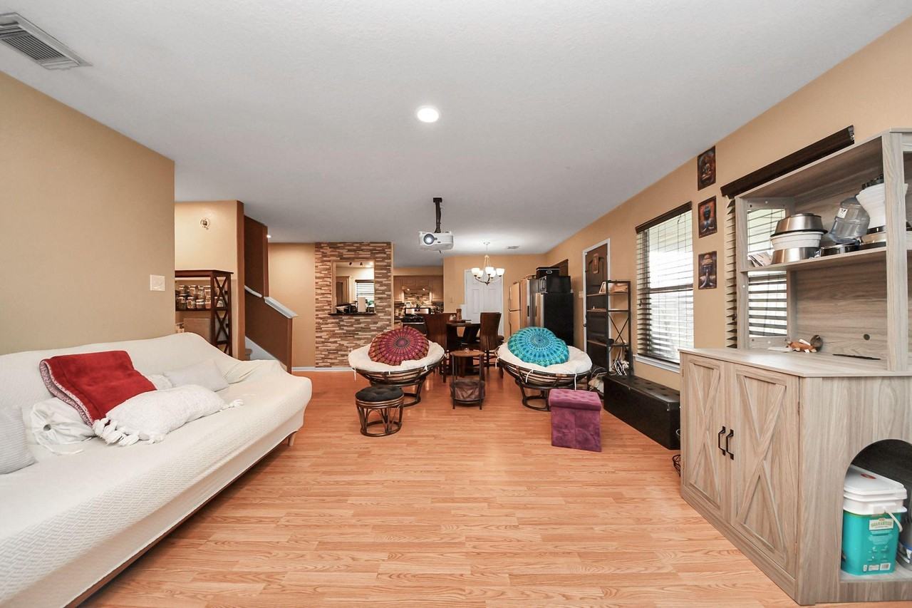 Tigris Springs Cir - Photo 2 of 10