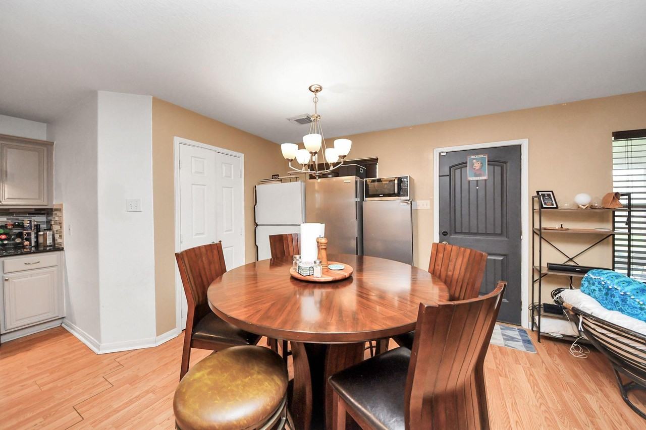 Tigris Springs Cir - Photo 3 of 10