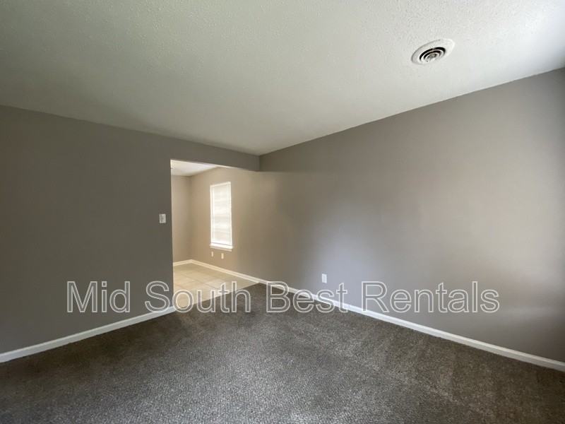 617 Northaven Drive - Photo 7 of 9