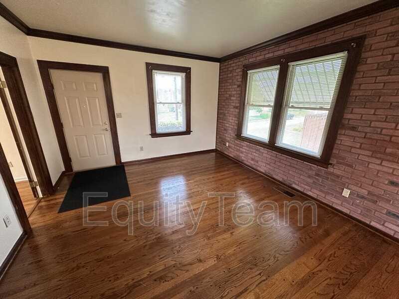 3514 Brotherton Rd - Photo 3 of 15