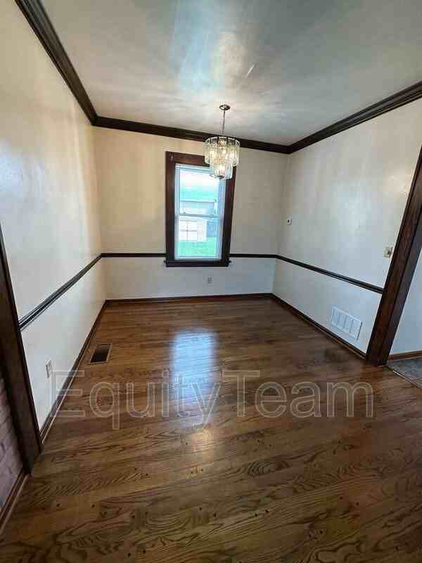 3514 Brotherton Rd - Photo 5 of 15