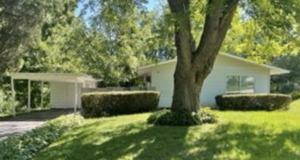 33 S Prairie St - Photo 1 of 1