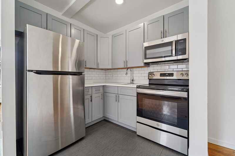 139 N Arlington Ave - Photo 3 of 22