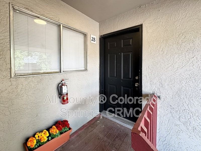 2119 Preuss Road #2B - Photo 2 of 26