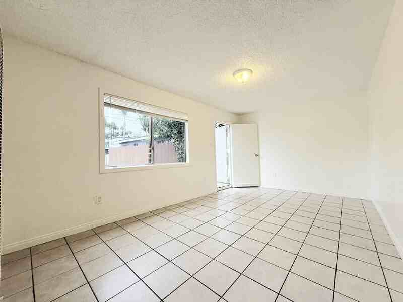 14041 Orizaba Ave - Photo 2 of 16