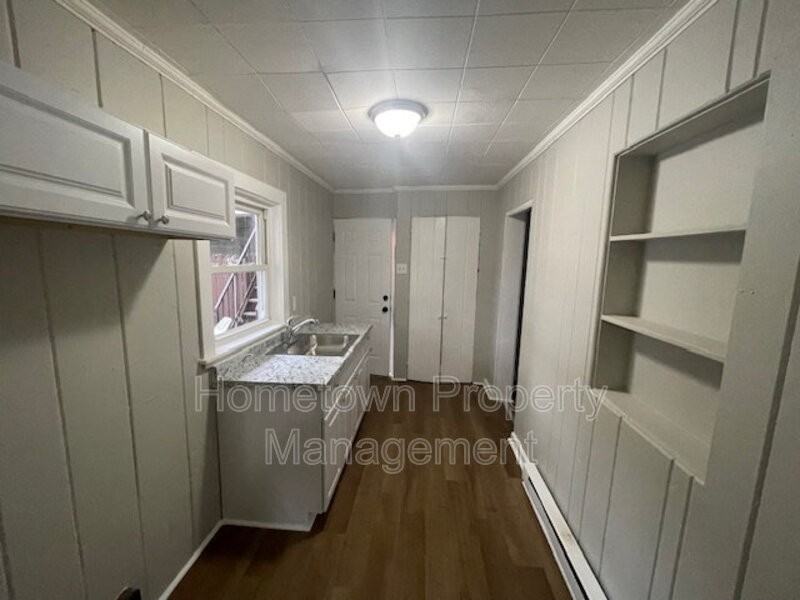 663 E Market St #665APT5 - Photo 2 of 6