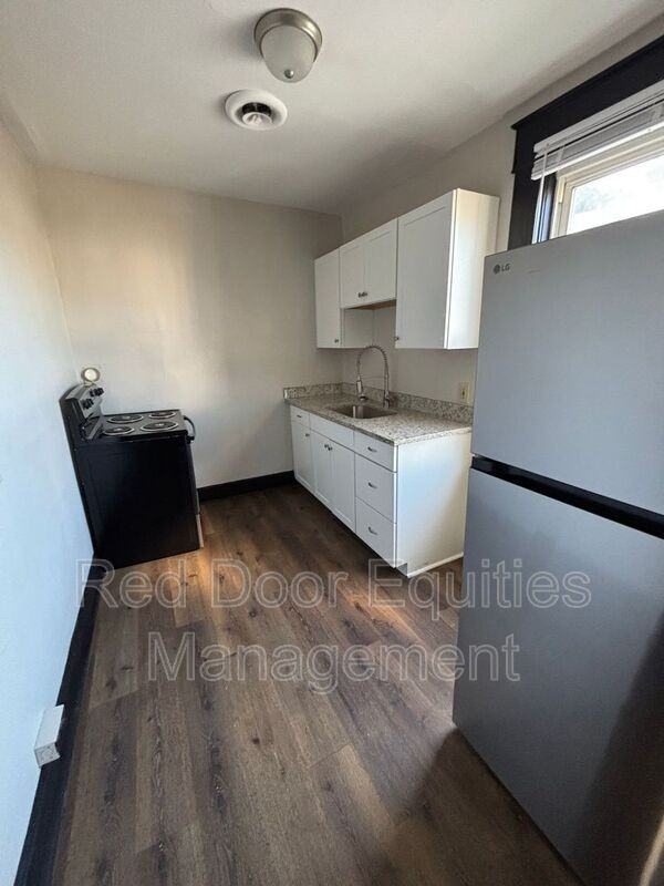 508 N Columbus St #2 - Photo 2 of 7