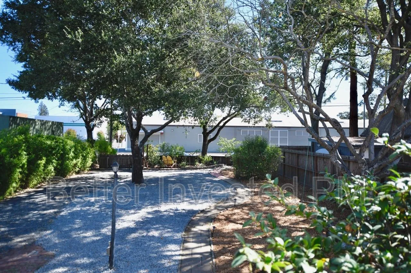 741 North St - Photo 2 of 21