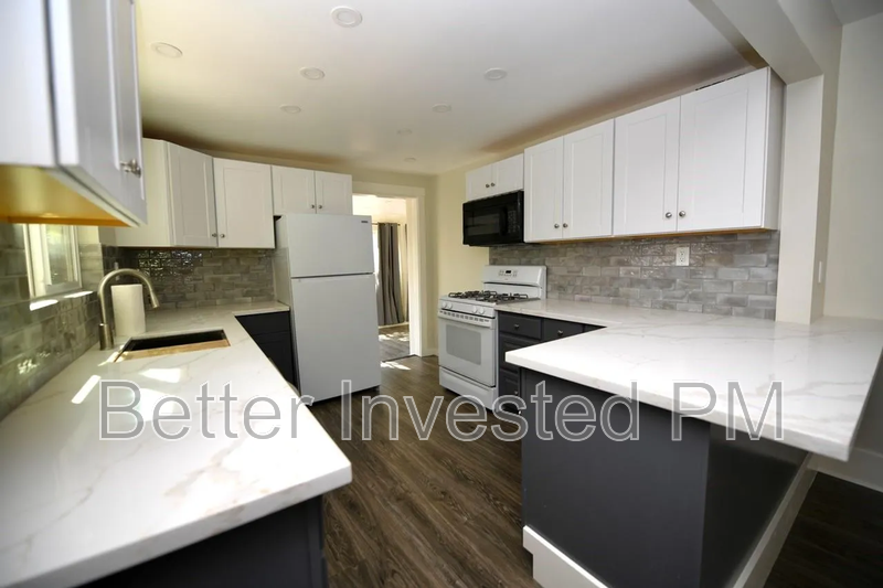 741 North St - Photo 5 of 21