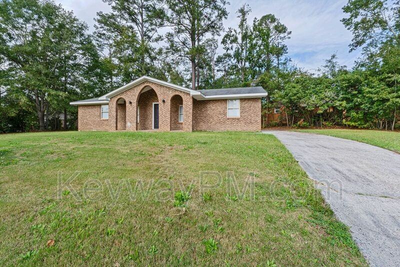 2631 Drayton Dr - Photo 4 of 26
