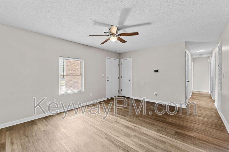 2631 Drayton Dr - Photo 7 of 26
