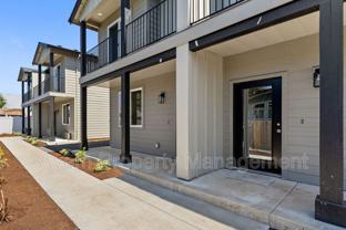 936 Molalla Ave - Photo 1 of 1