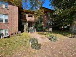 featured image of 28 Broad St #6