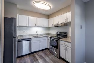 503 Village Green Dr #C - Photo 1 of 1