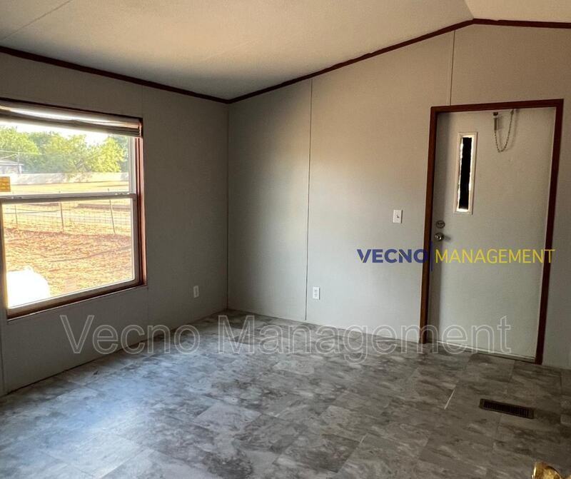 1819 County Road #11 - Photo 6 of 11