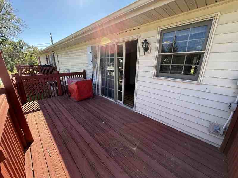 272 E Jackson St - Photo 2 of 37