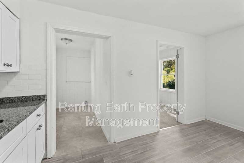 921 25th St Sw - Photo 6 of 18