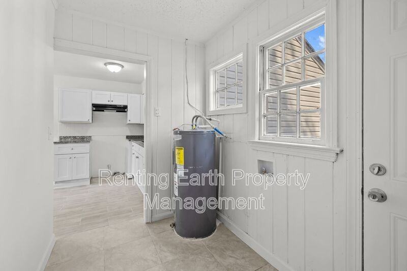 921 25th St Sw - Photo 7 of 18