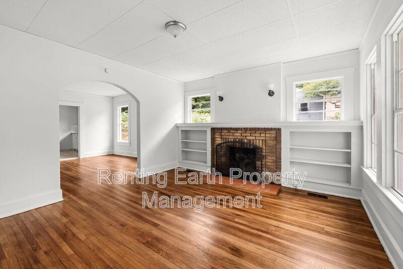 5316 Court I - Photo 3 of 19