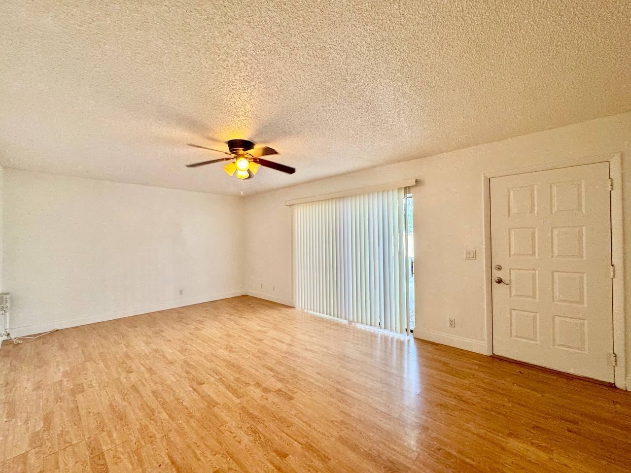 2636 10th Ct - Photo 5 of 24