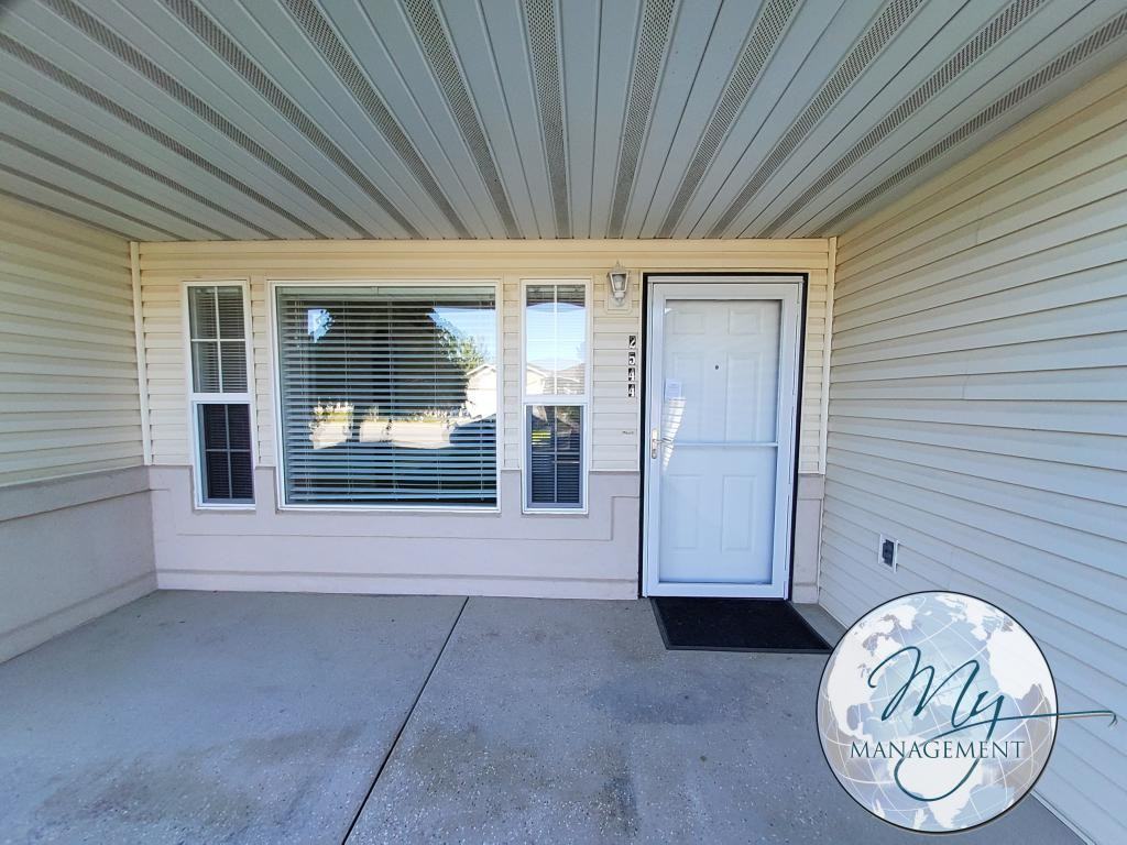 2544 Alderwood Avenue - Photo 3 of 31