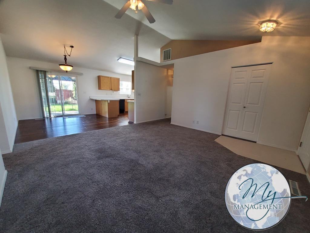 2544 Alderwood Avenue - Photo 7 of 31