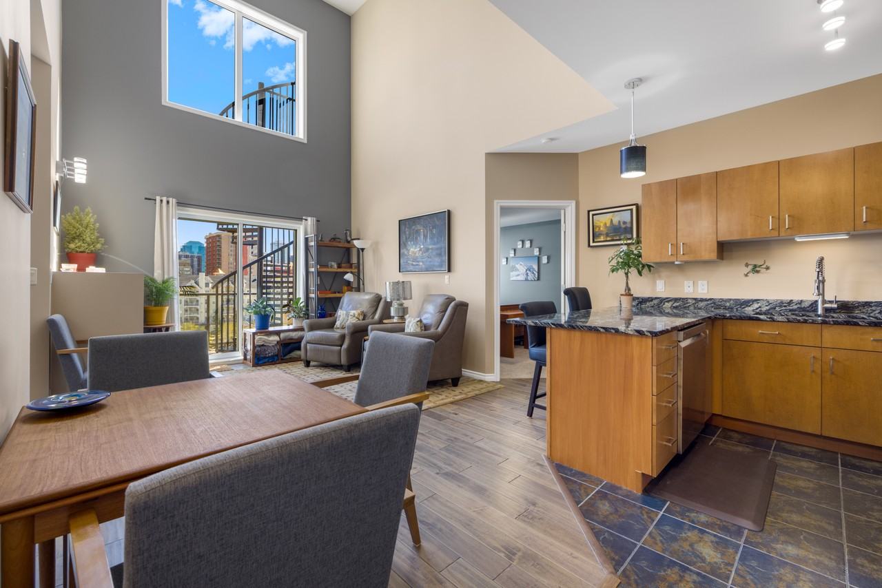 8621 112 St Nw Null - Photo 3 of 35