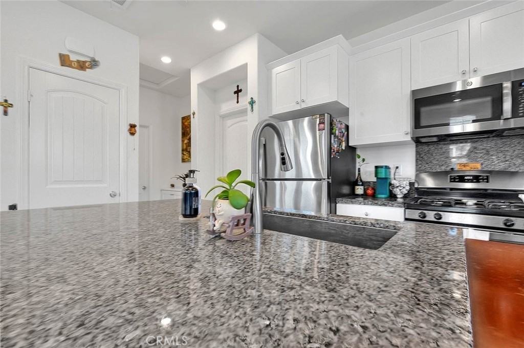 16502 Casa Grande Ave - Photo 3 of 7