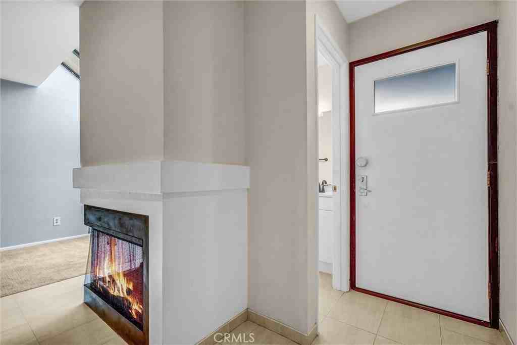 25712 Le Parc - Photo 3 of 7