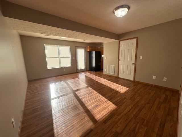 2472 Main St - Photo 3 of 14