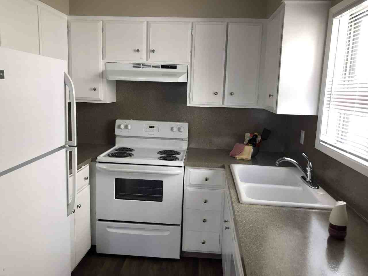 Town Terrace Apartments - Photo 4 of 9