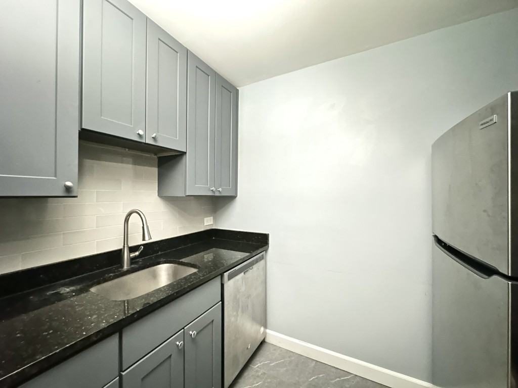 663 Grace Court #D403 - Photo 3 of 20