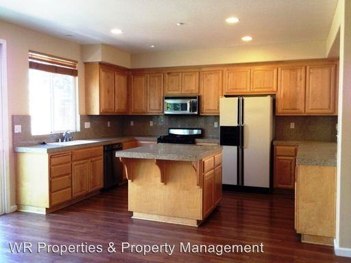 830 Altessa Dr - Photo 3 of 11