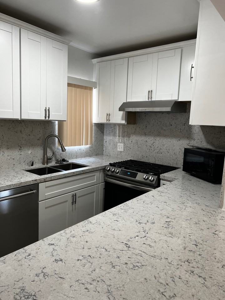 4412 1/2 Prospect Ave #4412-1-2 - Photo 5 of 17