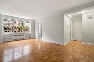 45 Park Ave #3C - Photo 1 of 1